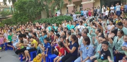 mang trung thu den voi benh nhi tai benh vien e