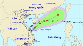 ap thap nhiet doi cach cac tinh quang tri quang ngai khoang 180km