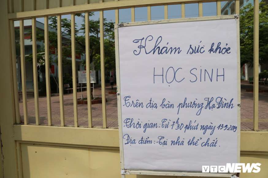 2000 học sinh khám sức khỏe sau vụ cháy Rạng Đông