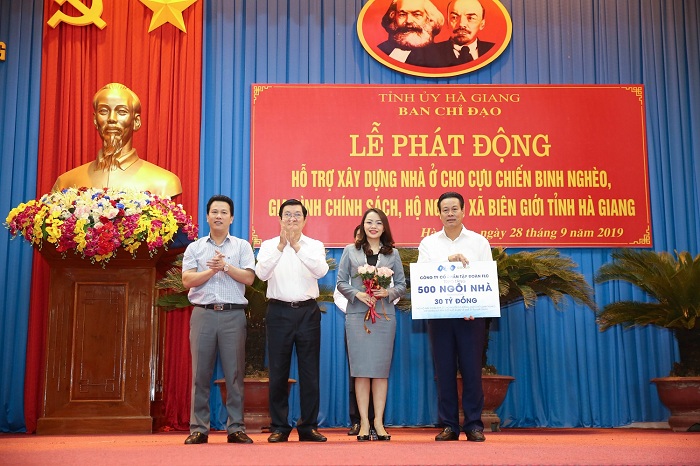 Lễ phát động hỗ trợ xây dựng nhà ở cho người nghèo vùng biên giới Hà Giang