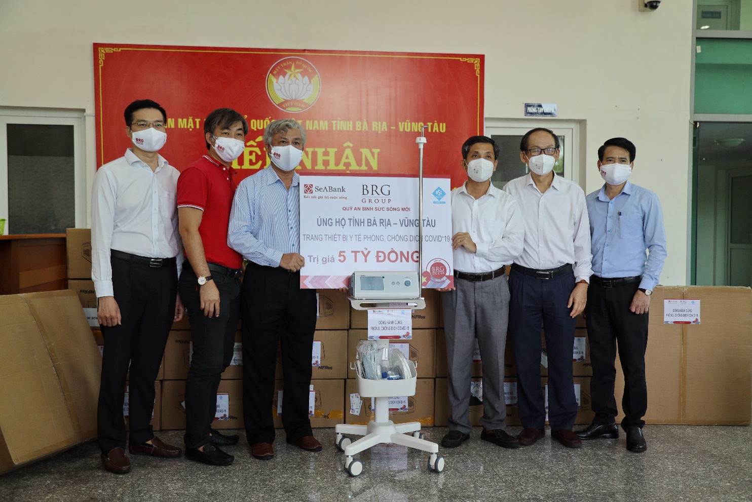 OSC Việt Nam - đại diện Quỹ An Sinh Sức Sống Mới của BRG và SeABank: Chung tay đẩy lùi dịch bệnh