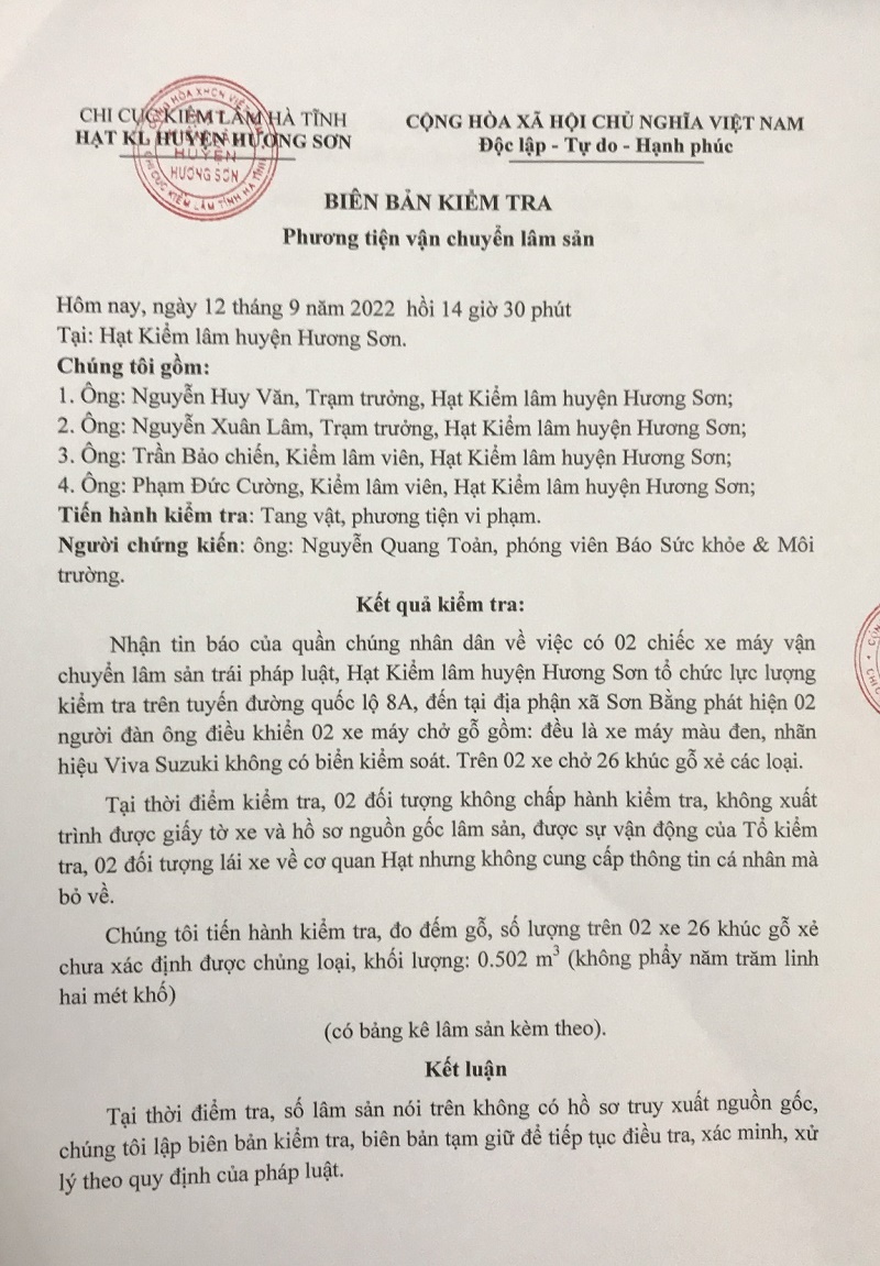 Hà Tĩnh: Hạt Kiểm lâm Hương Sơn bắt quả tang 2 xe máy vận chuyển gỗ trái phép
