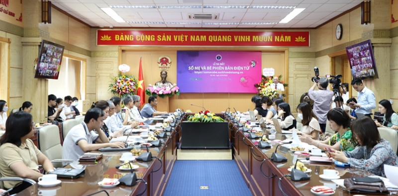 Bộ Y tế chính thức ra mắt Sổ mẹ và bé phiên bản điện tử