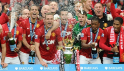 manchester united di tim hinh bong nha vua