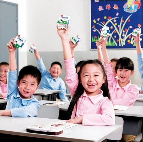 Đề &aacute;n sữa học đường v&igrave; tầm v&oacute;c trẻ em Việt Nam