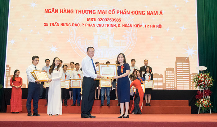 SeaBank nhận bằng khen của bộ tài chính do “có thành tích tốt trong công tác kê khai, nộp thuế 2017”
