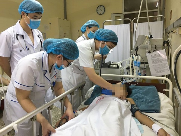Bị rắn cạp nia cắn, bé trai 14 tuổi nguy kịch