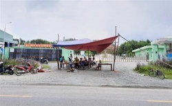 ha tinh chinh quyen that hua nguoi dan dung rap chan cong nha may xu ly rac phu ha