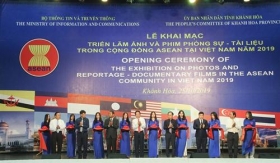 trien lam anh va phim phong su tai lieu ve cong dong cac nuoc asean
