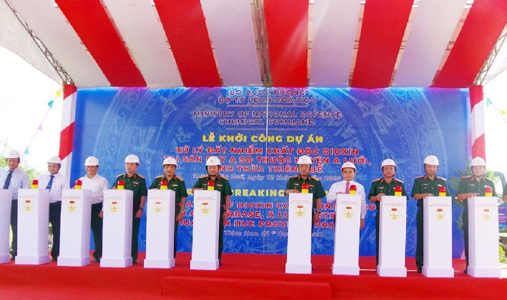 Khởi công dự án Xử lý đất nhiễm chất độc dioxin tại sân bay A So, Thừa Thiên Huế