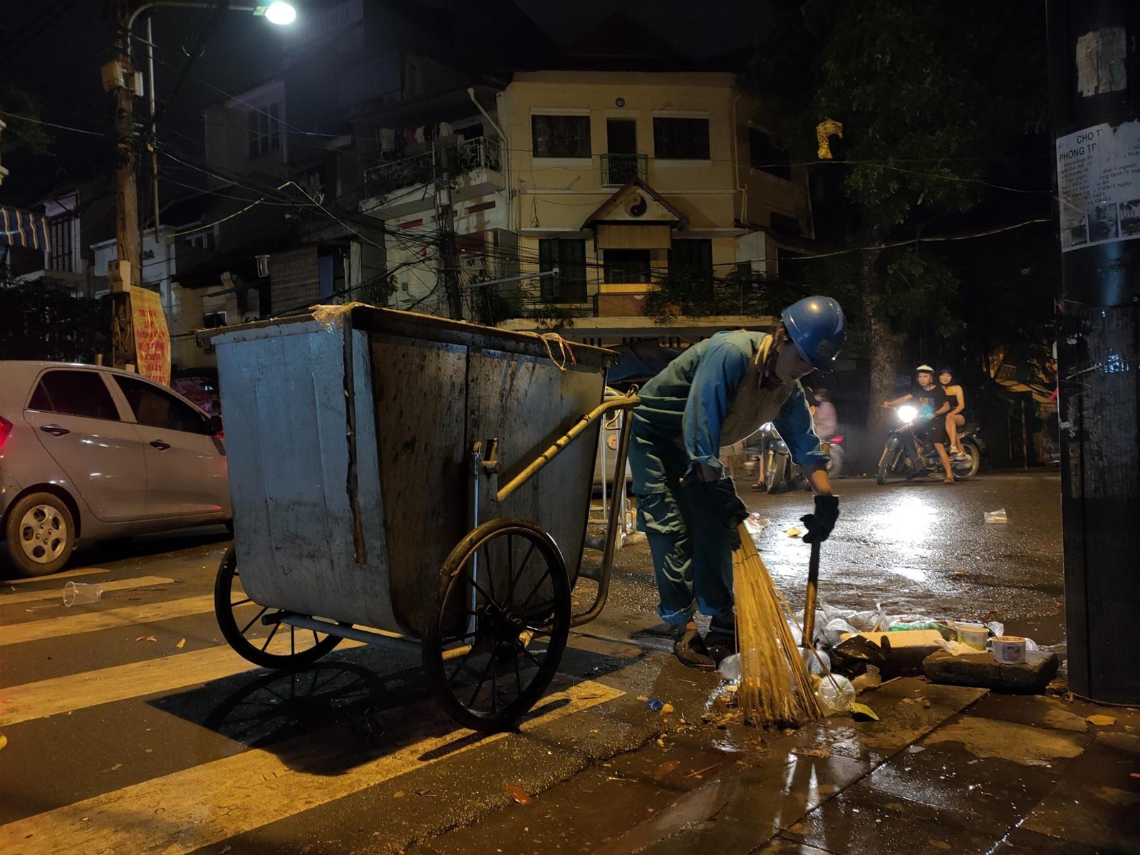 Hà Nội: Đừng để những tuyến phố ngập rác mỗi dịp Trung thu 