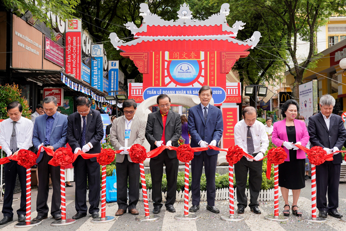 Góp phần xây dựng đô thị thông minh, Vietjet đồng hành cùng “Tuần lễ Doanh nhân và Sách 2020”