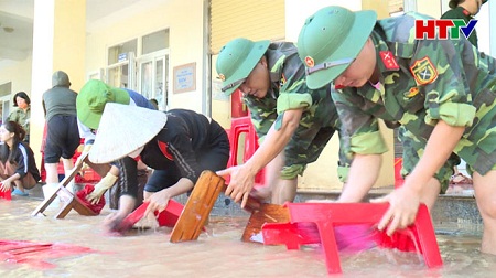 Chùm ảnh: Miền Trung gượng dậy sau đợt mưa bão lịch sử