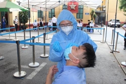 xet nghiem nhanh nhat de khan truong phan vung xanh do phuc vu chong dich covid 19 tai bv viet duc