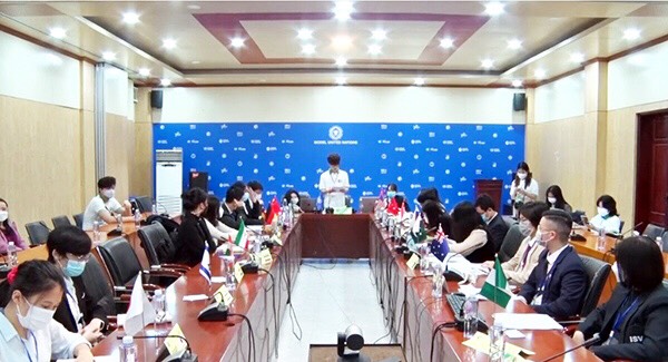 Hội nghị theo M&ocirc; h&igrave;nh Li&ecirc;n hợp quốc về M&ocirc; h&igrave;nh Kinh tế Tuần ho&agrave;n trong lĩnh vực r&aacute;c thải điện, điện tử