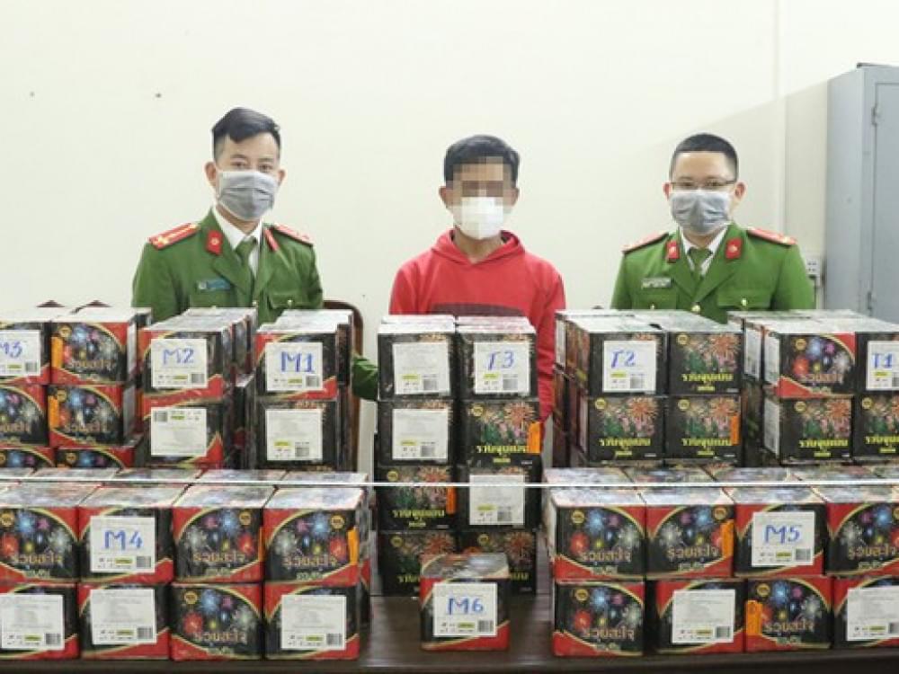 Hà Tĩnh: Tuyên phạt 409 tháng tù đối với 8 đối tượng mua bán, tàng trữ pháo