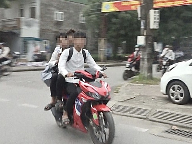 Hà Tĩnh: Công an thành phố ra quân xủ lý nhiều học sinh, sinh viên không chấp hành luật lệ giao thông