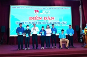 soc trang dien dan thanh nien voi van hoa giao thong