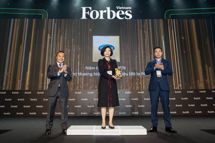 Vinamilk - Thương hiệu “Tỷ USD” duy nhất trong top 25 thương hiệu F&amp;amp;B dẫn đầu của Forbes việt nam