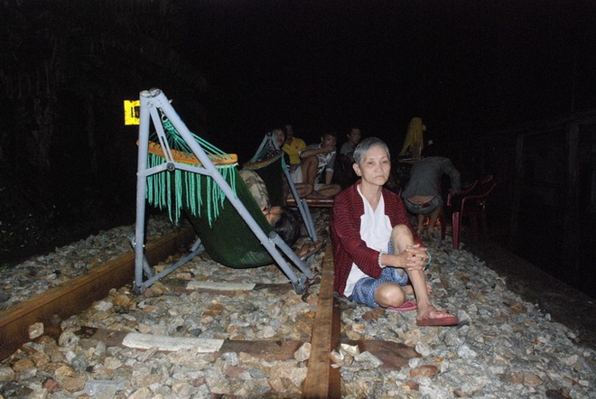 30 người chết vì mưa lũ, quốc lộ 1 bị chia cắt