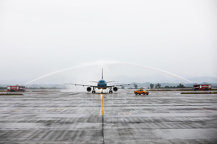 “Cơn mưa” ưu đãi cho khách hàng bay chặng Vân Đồn - Đà Nẵng