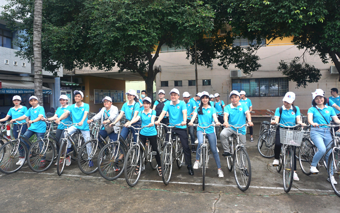 Thanh niên Trường Đại học Tài nguyên và Môi trường TP.Hồ Chí Minh cùng hành động ứng phó với BĐKH