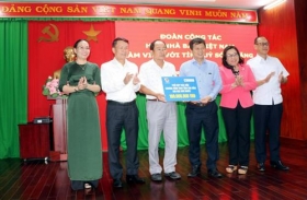 hoi nha bao viet nam lam viec voi tinh soc trang