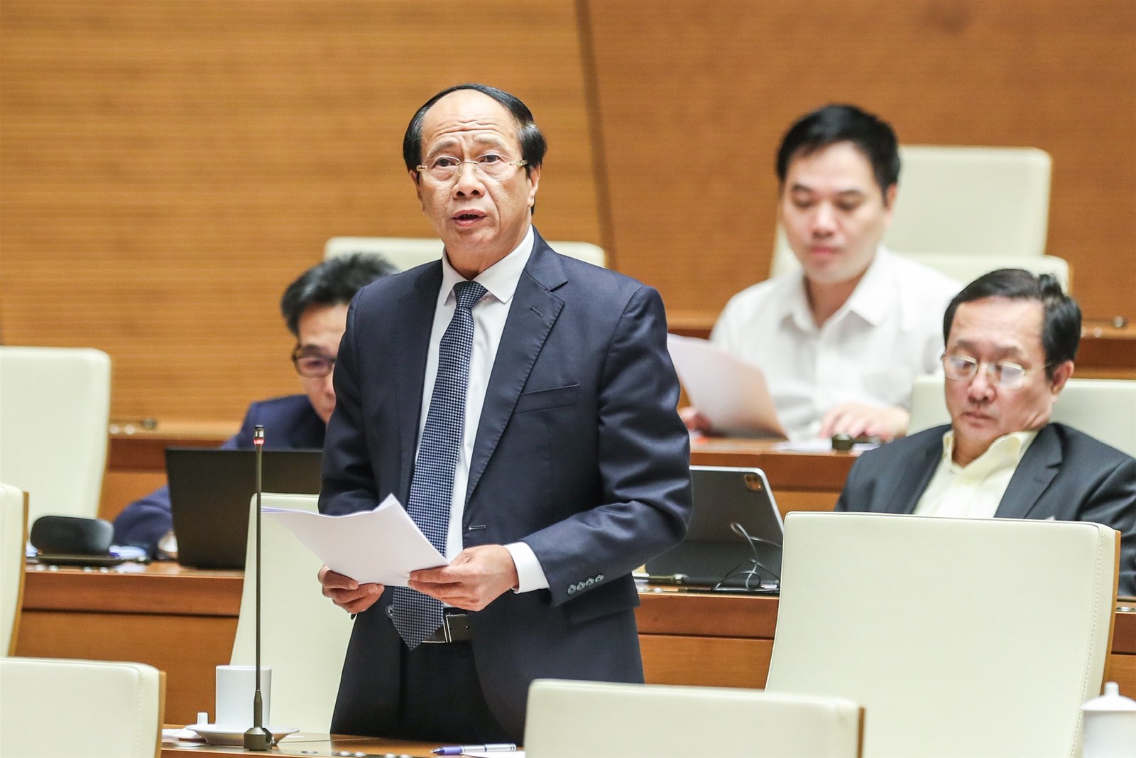 Phó Thủ tướng Lê Văn Thành phát biểu làm rõ vấn đề quy hoạch quốc gia