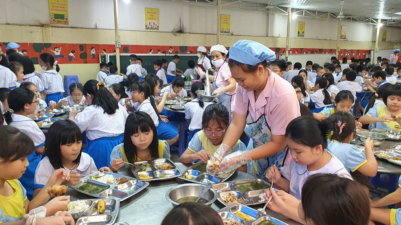 Tăng cường đảm bảo vệ sinh, an toàn thực phẩm trong trường học
