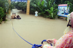 mien trung 20 ho chua dong loat xa lu ha du thiet hai nang