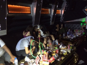 ha nam bat giu 33 doi tuong su dung ma tuy da trong quan karaoke