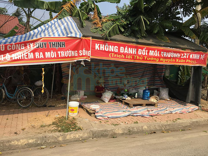 Quốc Oai (H&agrave; Nội): D&acirc;n biểu t&igrave;nh DN g&acirc;y &ocirc; nhiễm, ch&iacute;nh quyền &ldquo;bất lực&rdquo;