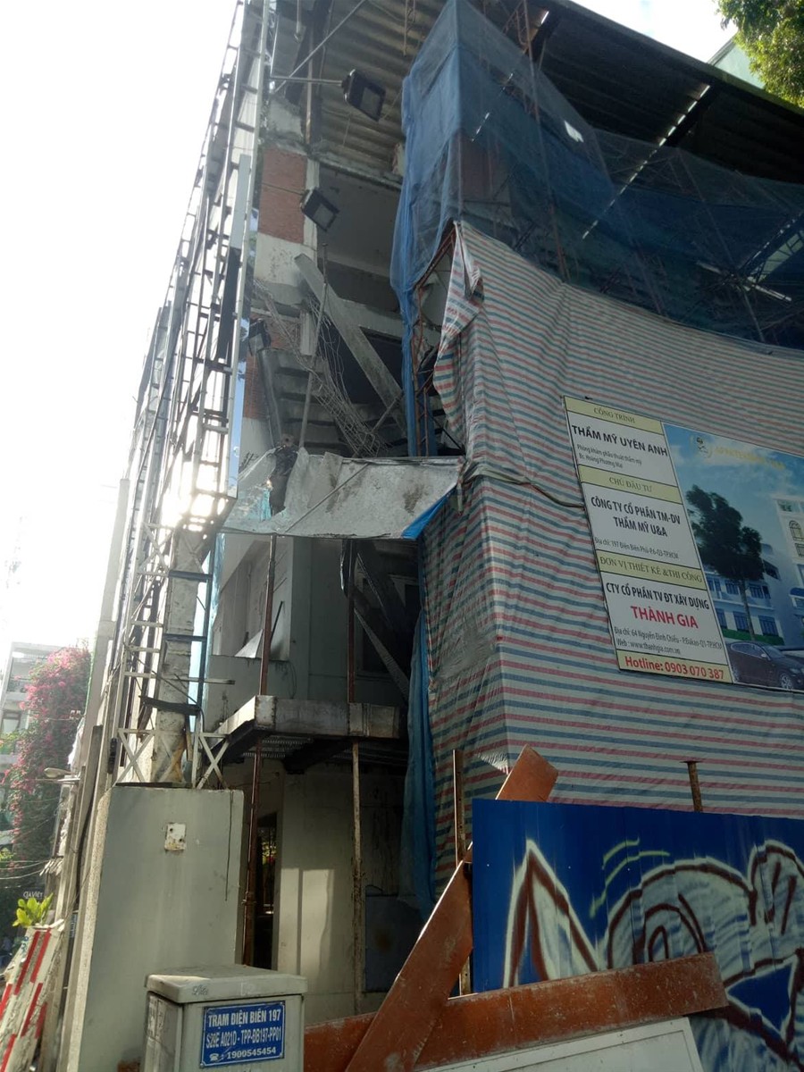 Tp. HCM: Sập giàn giáo, 3 người thương vong