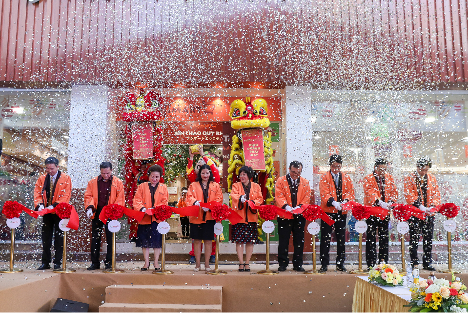 Tập đoàn BRG và Tập đoàn Sumitomo khai trương siêu thị FujiMart