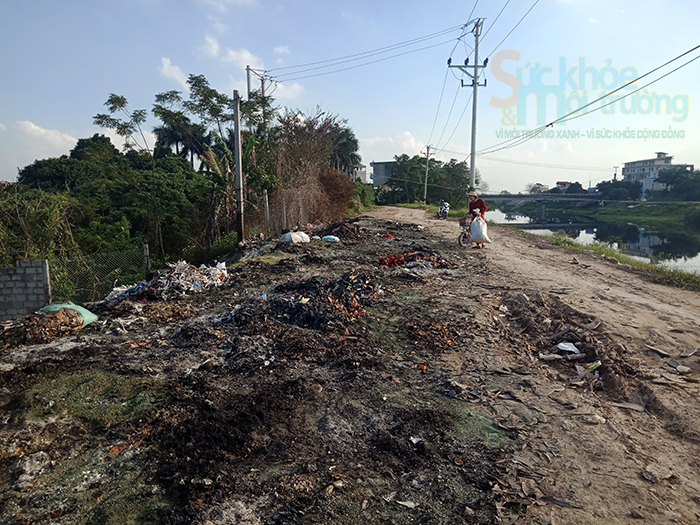 Nỗi lo từ rác thải công nghiệp ở huyện Phú Xuyên, Hà Nội 