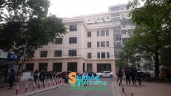 di doi dai hoc quoc gia ha noi bai 2 dang di doi sao con xay moi