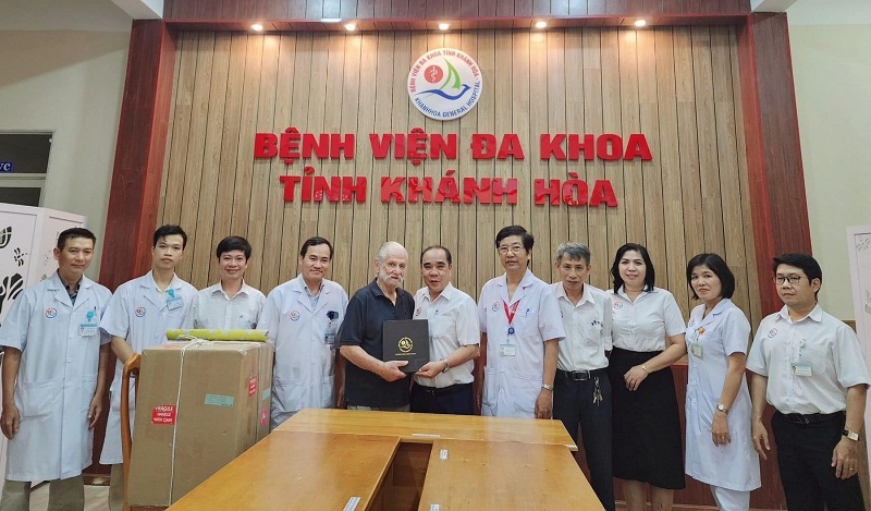 Chuyên gia Ngoại niệu - Hoa Kỳ thăm Bệnh viện Đa khoa tỉnh Khánh Hoà