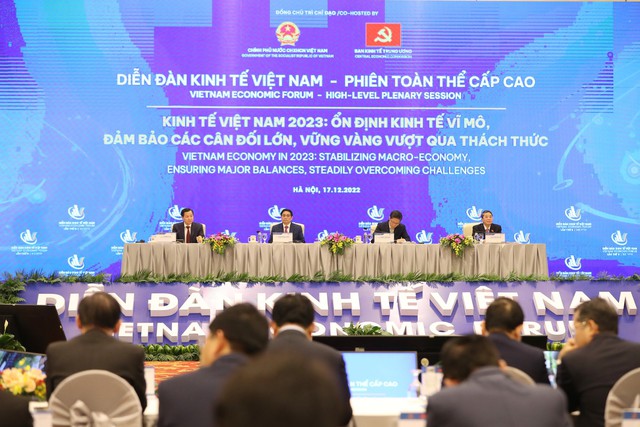 Kinh tế Việt Nam năm 2022 phục hồi ngoạn mục, tăng trưởng mạnh mẽ'
