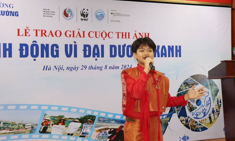 Trao giải Cuộc thi ảnh “Hành động vì đại dương xanh”